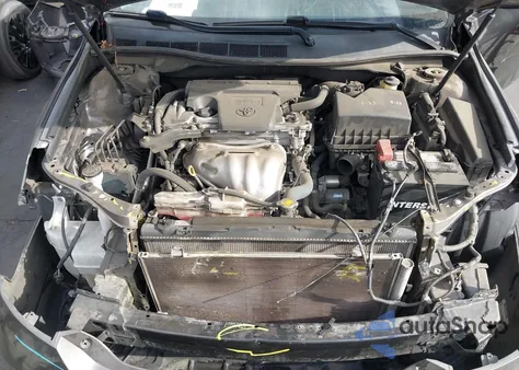 2015 Toyota Camry Se z USA, uszkodzony, nr VIN 4T1BF1FK2FU986702